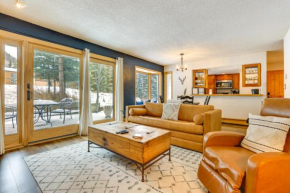 Charming Vail Condo with Patio and Mountain Views